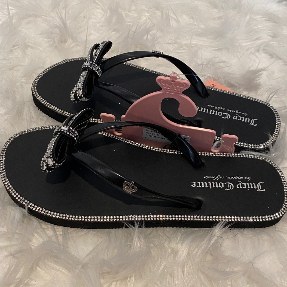 Juicy Couture Bow Flip Flops - Picture 5 of 5